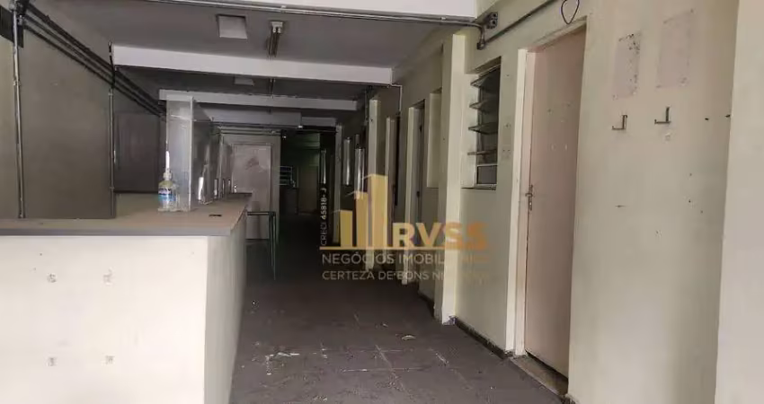 Excelente imóvel comercial com recepção, 15 salas, 4 banheiros, 2 cozinhas, em localização privilegiada.