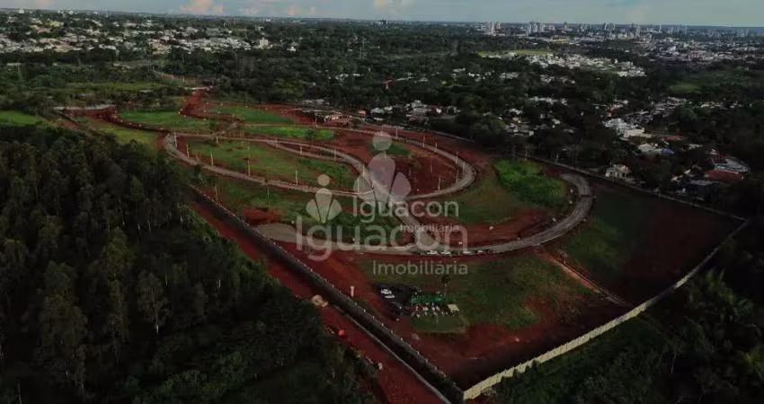 Terreno com área entre 500m  a 1.033,46m  no infinitus residence   club com vista pro rio paraná