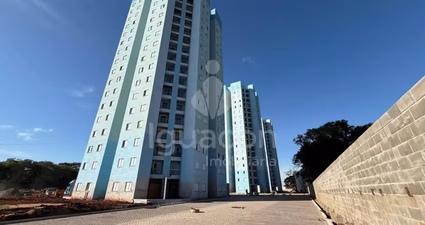 Apartamento com 02 dormitórios e varanda grill no waterfalls club residence