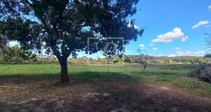 Sitio à venda, com casa 3 quartos no bairro tropeiros, esmeraldas - mg
