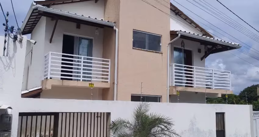 Casa com 2 quartos para alugar na Rua Abrantes, Abrantes, Camaçari