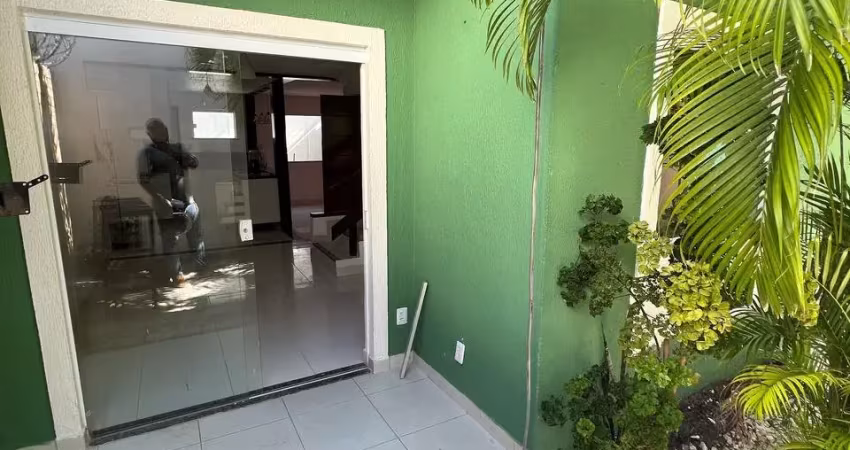 Casa com 2 quartos para alugar na Avenida Praia de Itapoan, Ipitanga, Lauro de Freitas