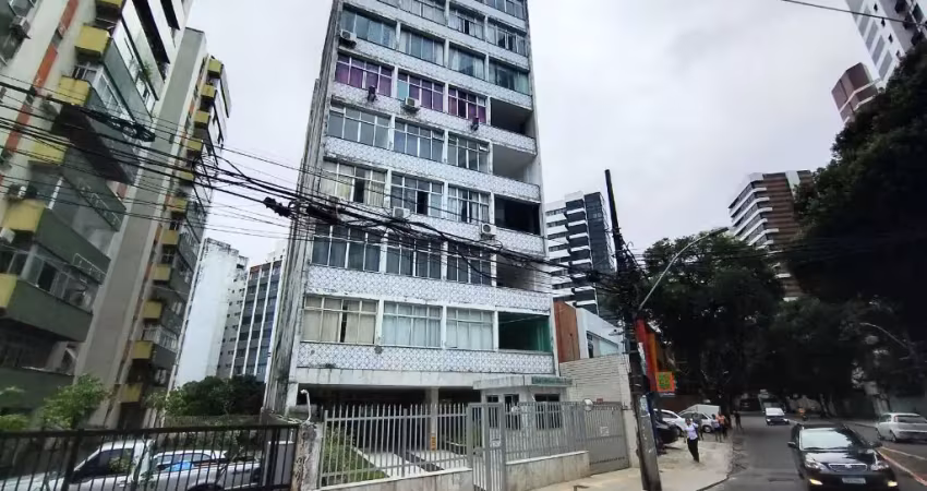 Apartamento 3/4, vaga de garagem, andar alto no bairro da graça