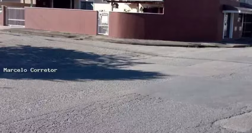 Sobrado geminado alto padrão para locação em joinville, espinheiros, 3 dormitórios, 1 suíte, 2 banheiros, 1 vaga