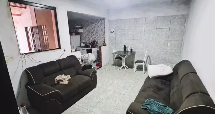 Casa no sol nascente – lote 300m², rua asfaltada e preço imperdível!