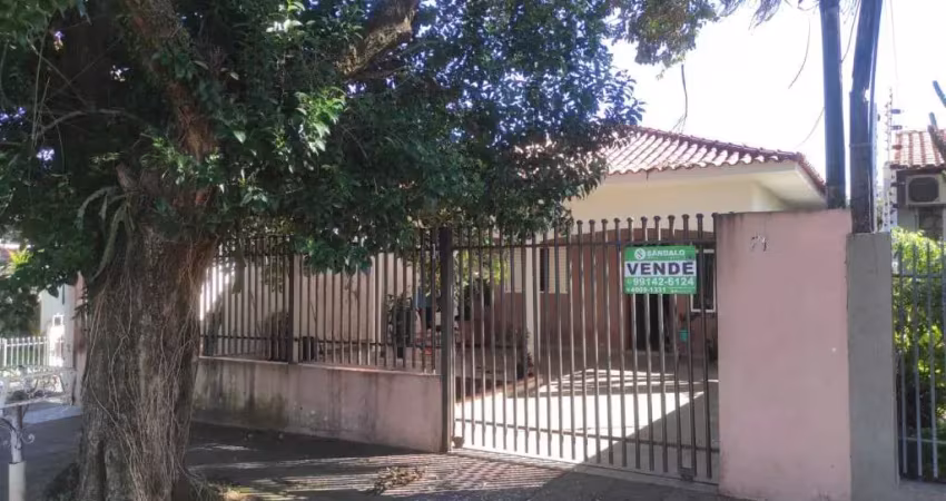 Casa com 3 quartos à venda por r$ 460000.00, 300.00 m2 - vila nova - maringa/pr