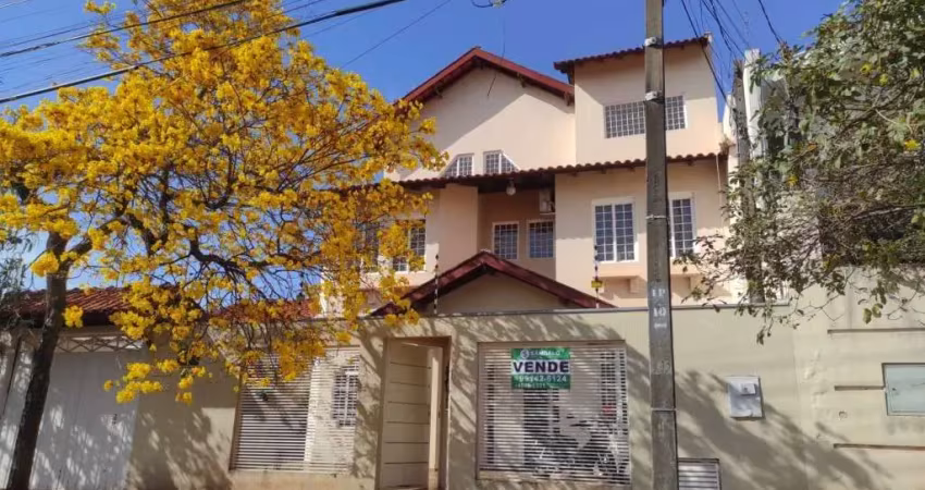 Casa com 4 quartos à venda por r$ 1300000.00, 240.00 m2 - jardim real - maringa/pr