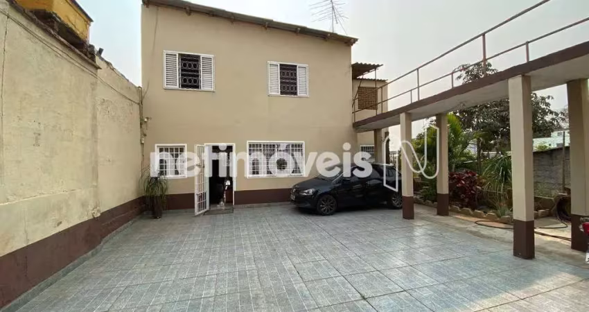 Casa com 4 quartos à venda na Rua Caldas da Rainha, São Francisco, Belo Horizonte