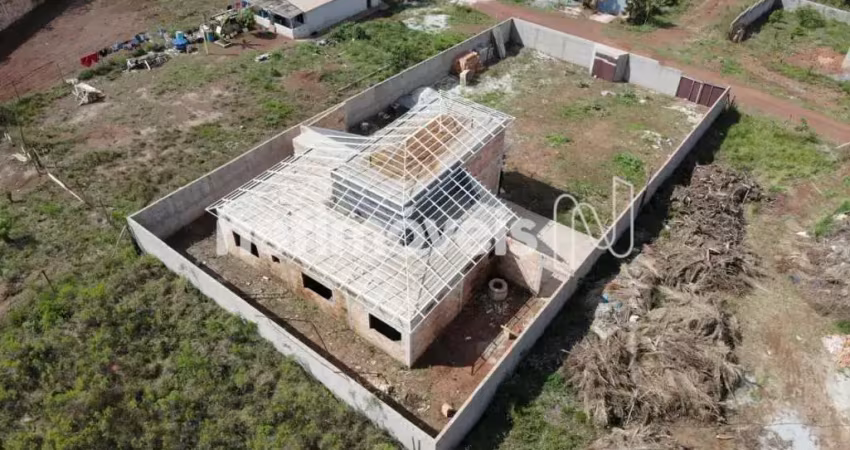 Lote de 1.000m²; com projeto aprovado e casa em construção