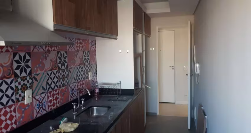Vendo Apartamento com 3 quartos, sendo 1 suíte, cozinha planejada, lavanderia e 1 vaga, em Santo André/SP