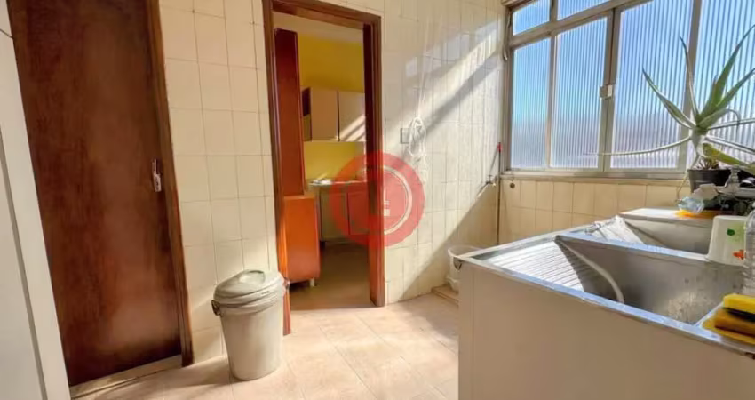 Apartamento de 113m² à venda com 2 quartos, 3 salas 3 ambientes e 2 banheiros. prédio com elevador. não tem vaga. centro de santo andré-sp