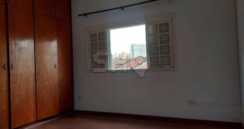 Casa com 3 quartos à venda na Rua Camatiá, 82, Vila Romana, São Paulo