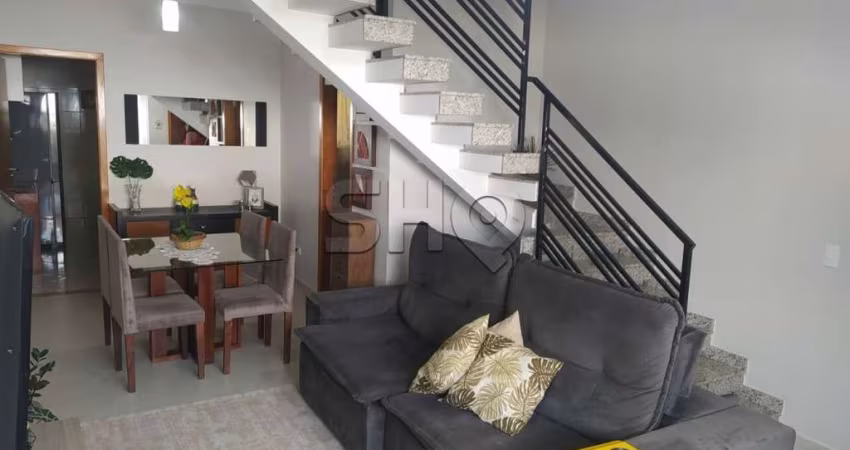 Casa em condomínio fechado com 3 quartos à venda na Rua Maria Lopes, 708, Vila Rosa, São Paulo