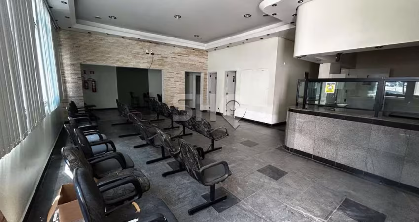 Prédio com 28 salas para alugar na Rua Astarte, 94, Vila Carrão, São Paulo