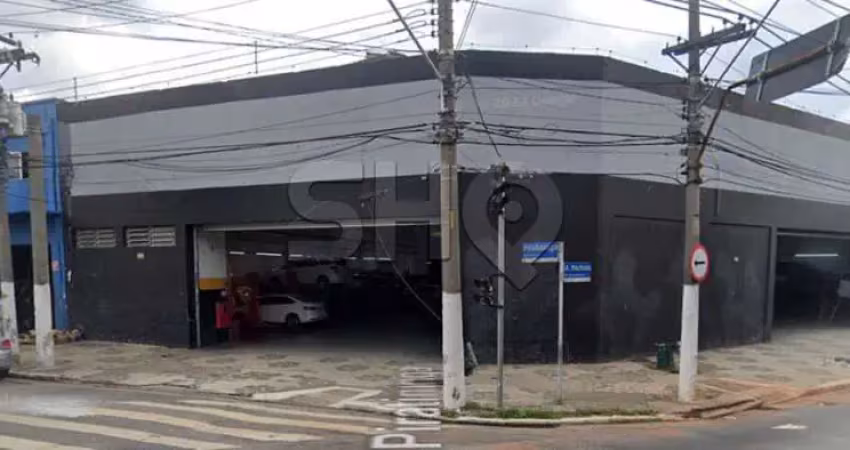 Barracão / Galpão / Depósito à venda na Avenida Alcântara Machado, 946, Brás, São Paulo
