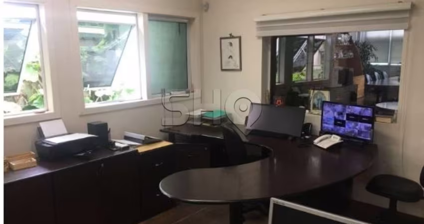 Casa comercial com 10 salas para alugar na Rua Tupi, 252, Higienópolis, São Paulo