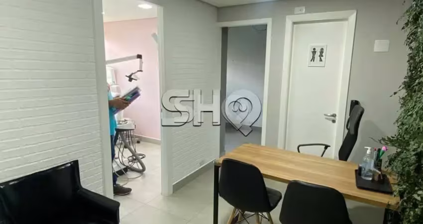 Sala comercial à venda na Avenida Professor Alfonso Bovero, 1057, Perdizes, São Paulo