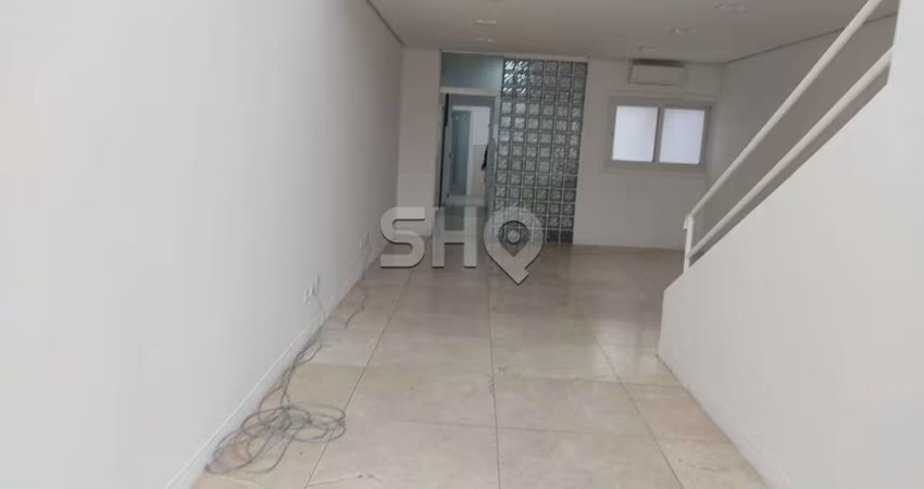 Casa com 3 quartos para alugar na Rua Capote Valente, 256, Pinheiros, São Paulo