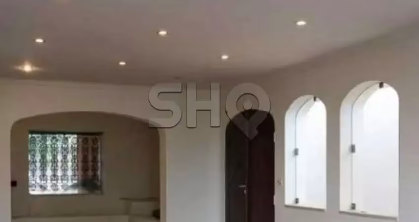 Casa com 3 quartos para alugar na Caativa, 388, Alto da Lapa, São Paulo
