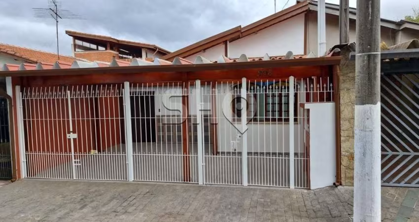 Casa com 3 quartos à venda na Rua Antônio de Castro Mendonça Furtado, 298, Butantã, São Paulo