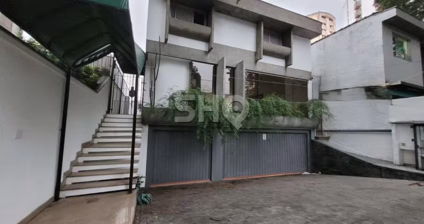 Casa com 4 quartos para alugar na Alameda dos Guaramomis, 332, Planalto Paulista, São Paulo