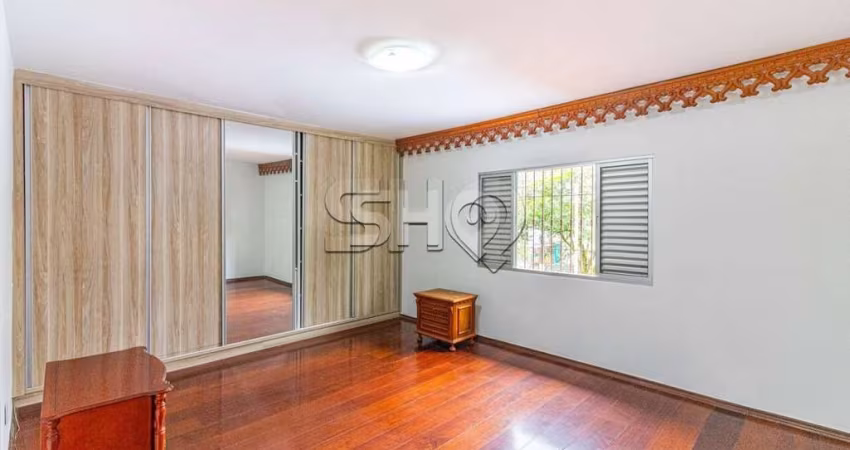 Casa com 3 quartos para alugar na Rua General Góis Monteiro, 78, Vila Anglo Brasileira, São Paulo