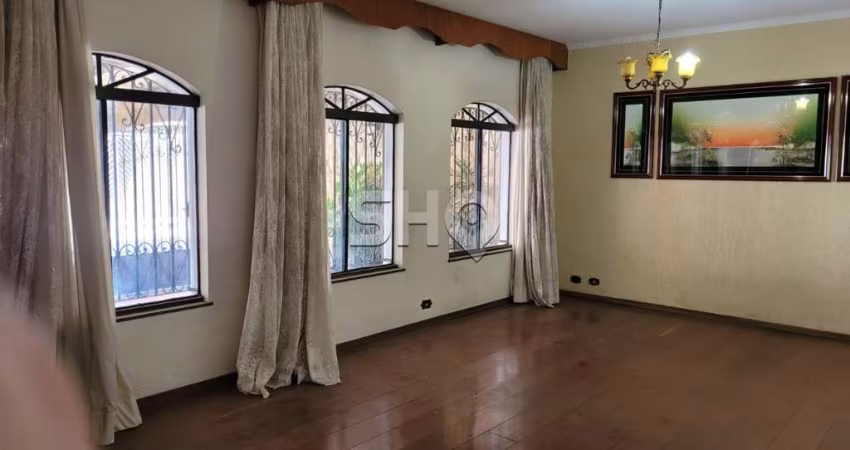 Casa com 3 quartos à venda na Rua Salvador Fiordelisio, 212, Vila Bertioga, São Paulo