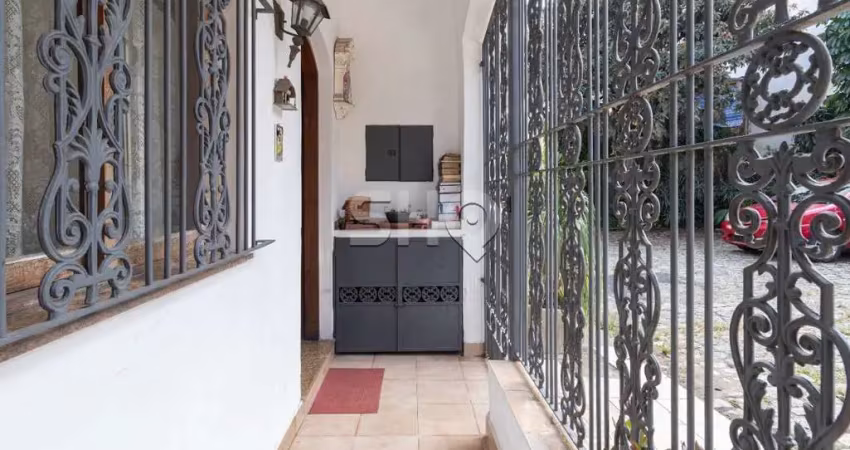 Casa com 2 quartos à venda na São Domingos, 215, Bela Vista, São Paulo