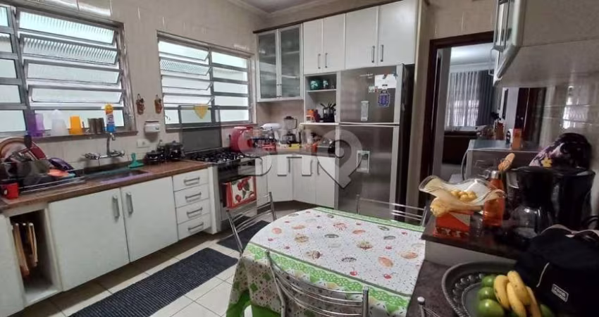 Casa com 3 quartos à venda na Rodolfo Teófilo, 180, Vila Carolina, São Paulo