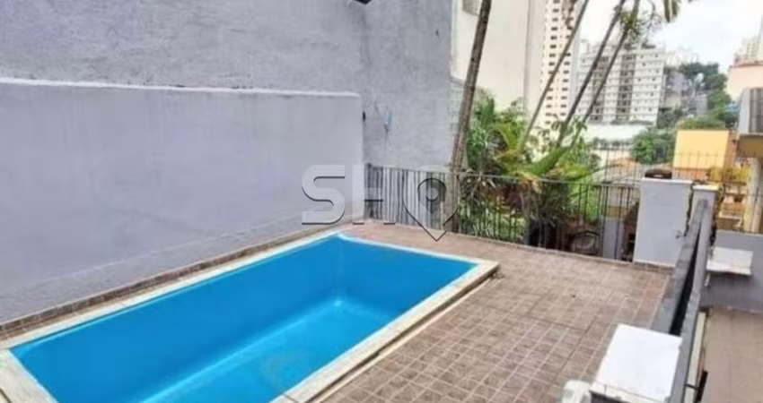 Casa com 3 quartos para alugar na Rua Salto Grande, 108, Sumaré, São Paulo