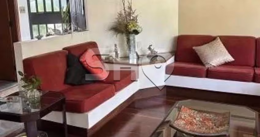 Casa com 3 quartos à venda na Itajaçu, 42, Pacaembu, São Paulo