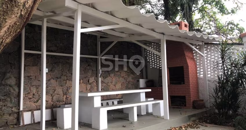 Casa com 3 quartos à venda na Rua Padre Cícero de Revoredo, 43, Vila Albertina, São Paulo