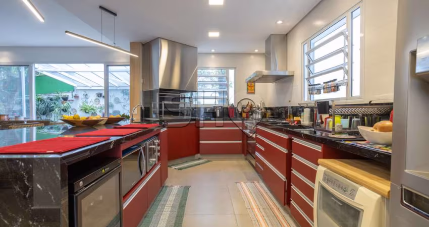 Casa com 5 quartos à venda na Rua Zequinha de Abreu, 59, Pacaembu, São Paulo