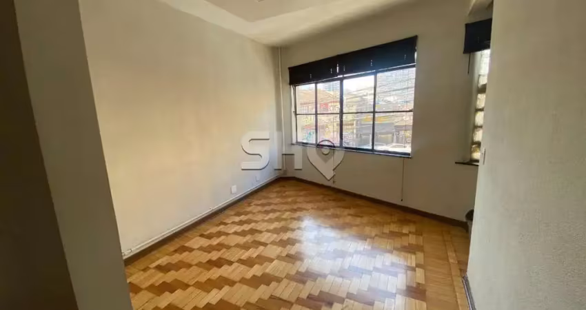 Casa com 3 quartos para alugar na Avenida Professor Alfonso Bovero, 353, Sumaré, São Paulo