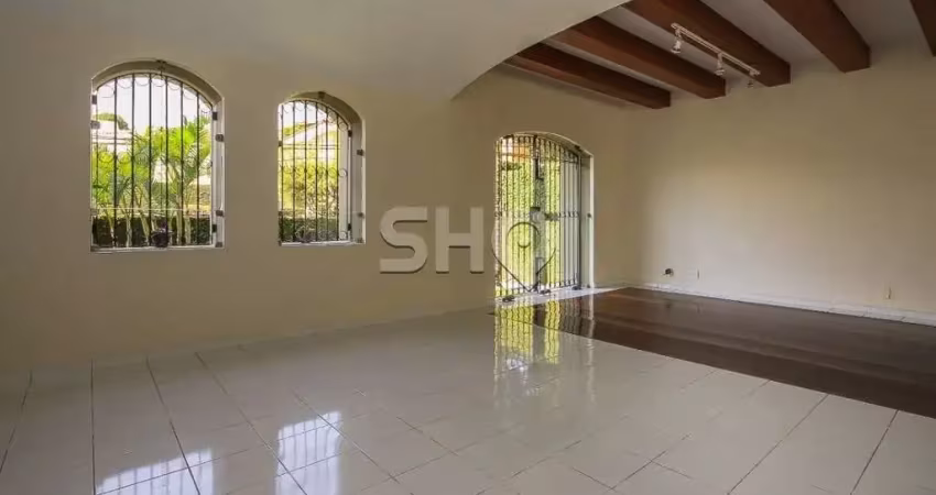 Casa com 3 quartos para alugar na Garopaba, 402, Pacaembu, São Paulo