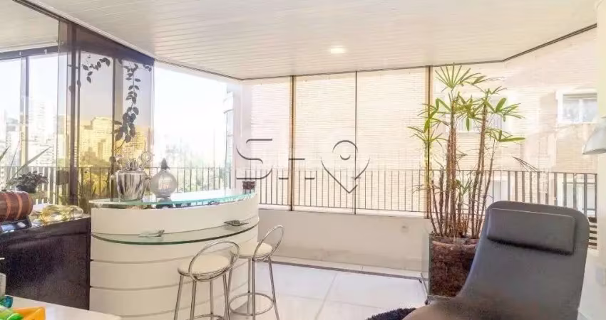 Apartamento com 4 quartos para alugar na Rua Traipu, 568, Pacaembu, São Paulo