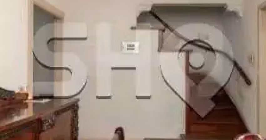 Casa com 3 quartos à venda na Rua Pandiá Calógeras, 263, Liberdade, São Paulo
