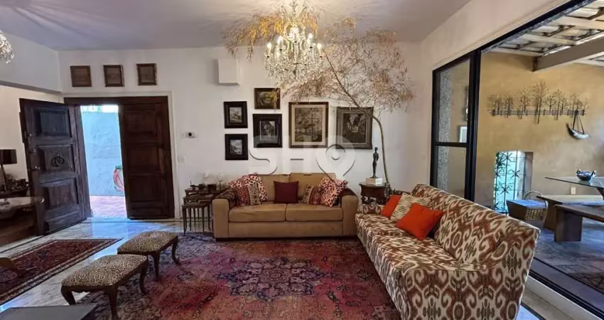 Casa com 5 quartos à venda na Rua Itabaquara, 54, Pacaembu, São Paulo