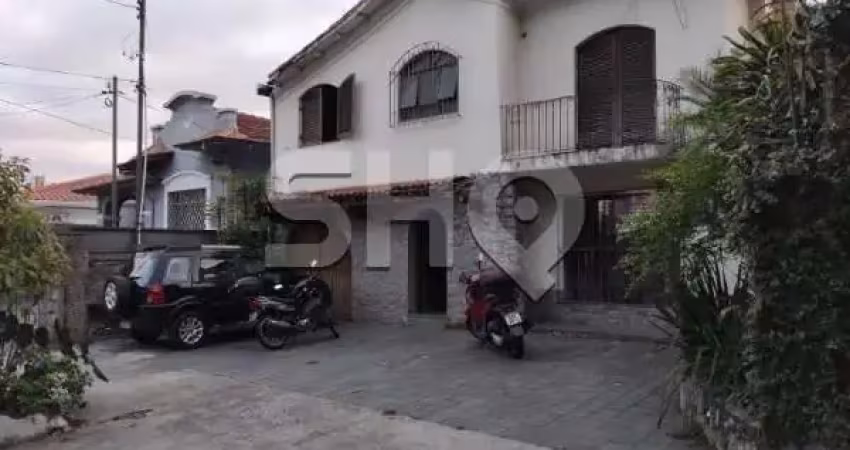 Casa com 4 quartos para alugar na Avenida Doutor Arnaldo, 2301, Sumaré, São Paulo