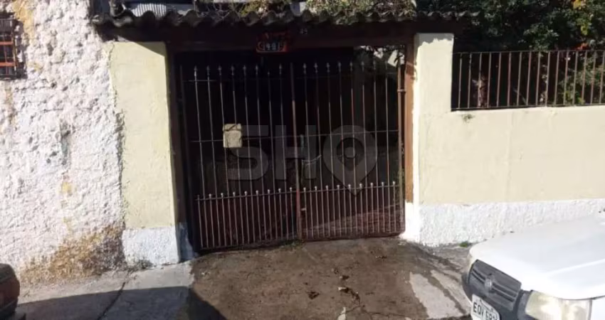 Casa com 2 quartos à venda na Rua Lutécia, 49, Vila Carrão, São Paulo