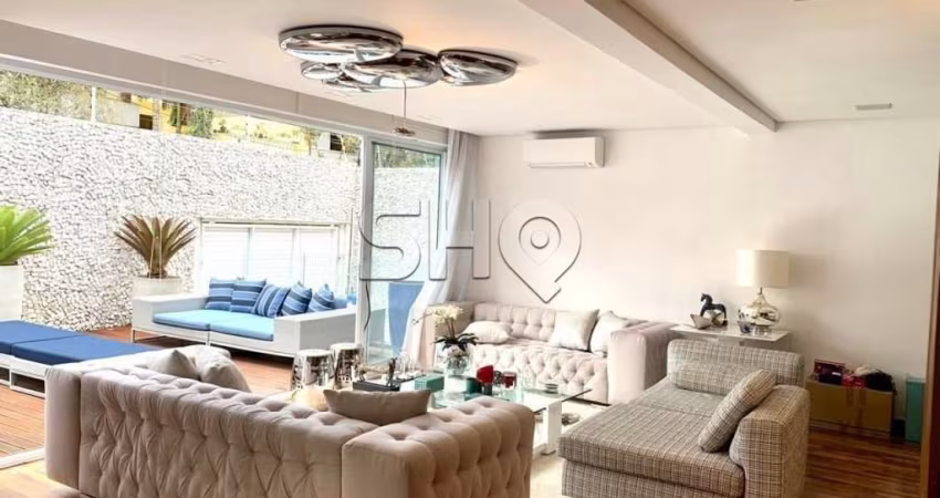Casa com 3 quartos à venda na Rua Flávio Queirós Morais, 200, Pacaembu, São Paulo
