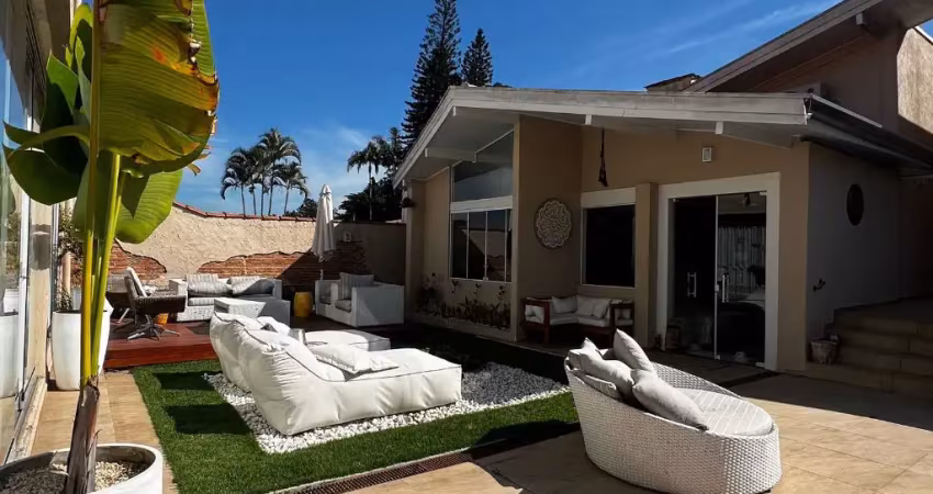 Exelente casa 4 dorm com suíte bolsão de interlagos