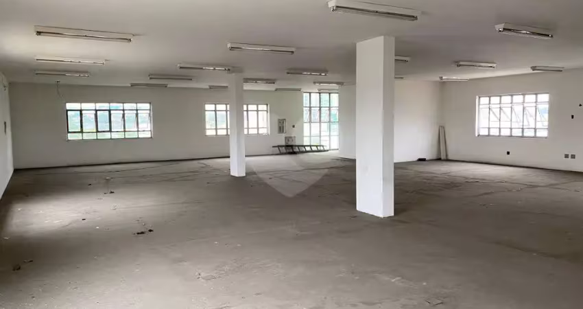 Prédio para alugar na Rua Alvarenga Peixoto, Vila Anastácio, São Paulo