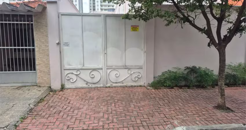 Casa com 3 quartos para alugar na Rua Camândulas, Vila Leopoldina, São Paulo