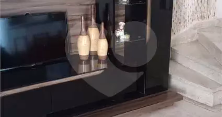 Casa com 3 quartos à venda na Rua Mariana Camargo, Parque Maria Domitila, São Paulo