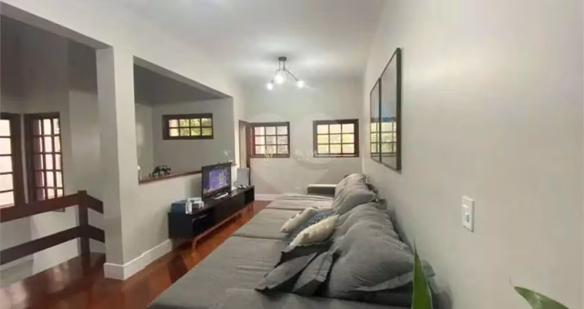 Casa com 3 quartos à venda na Ruy Alvarenga, Centro, Osasco