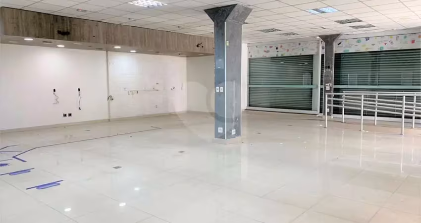 Ponto comercial para alugar na Rua Teodoro Sampaio, Pinheiros, São Paulo