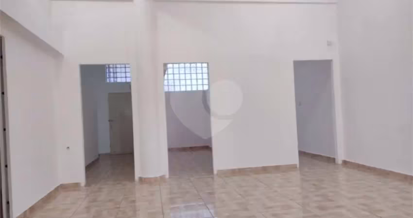 Ponto comercial para alugar na Rua Faustolo, Lapa, São Paulo