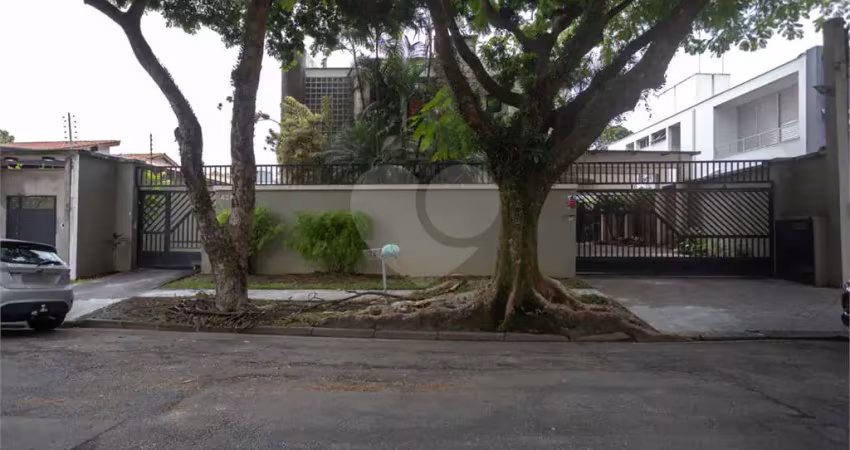 Casa com 4 quartos à venda na Rua Marquês de Paraná, Alto da Lapa, São Paulo