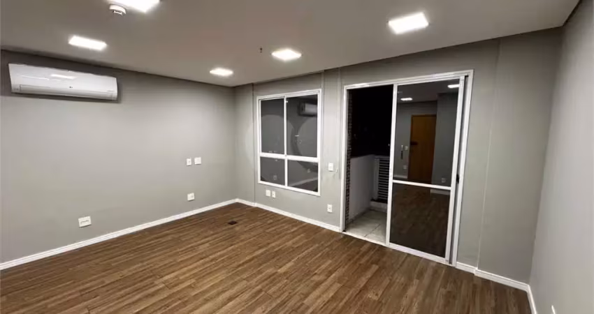 Sala comercial para alugar na Rua John Harrison, Lapa, São Paulo